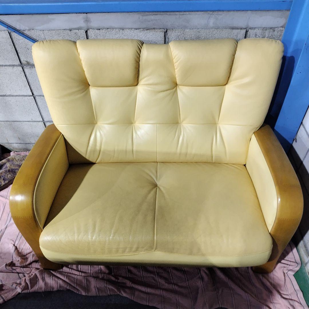 カリモク　KARIMOKU　2人掛けソファ　イエロー　木目　L1415