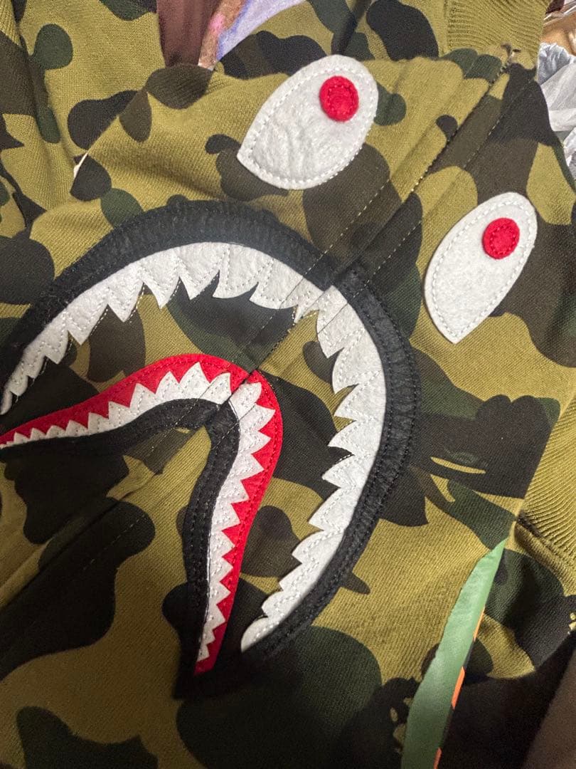 APE シャークパーカー Lサイズ