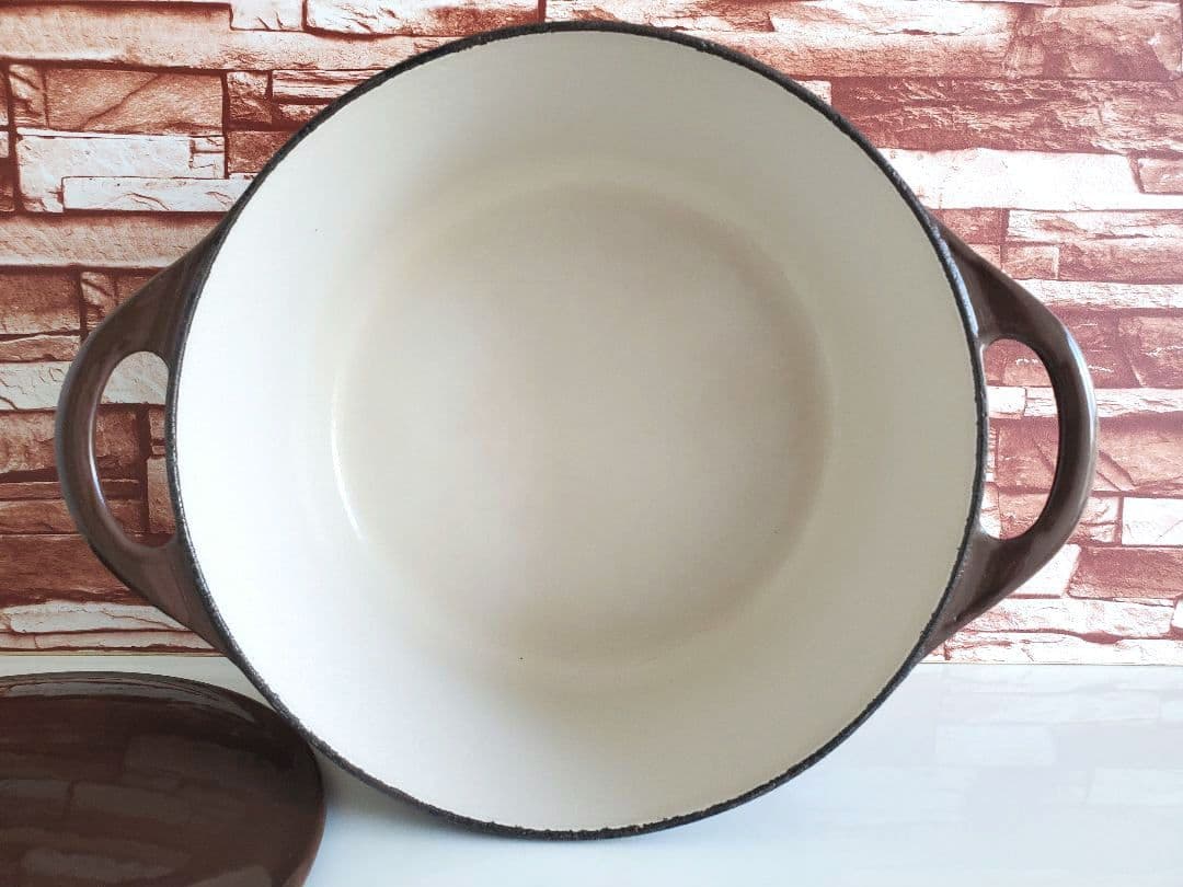 【希少品/幻セール】クーザンス　両手鍋　ダークブラウン　22cm