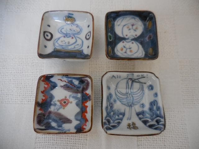 希少完売品☆未使用美品☆稲葉カヨ 豆皿　小皿 福々絵付 ネコ 鶴 辰 ４ケセット