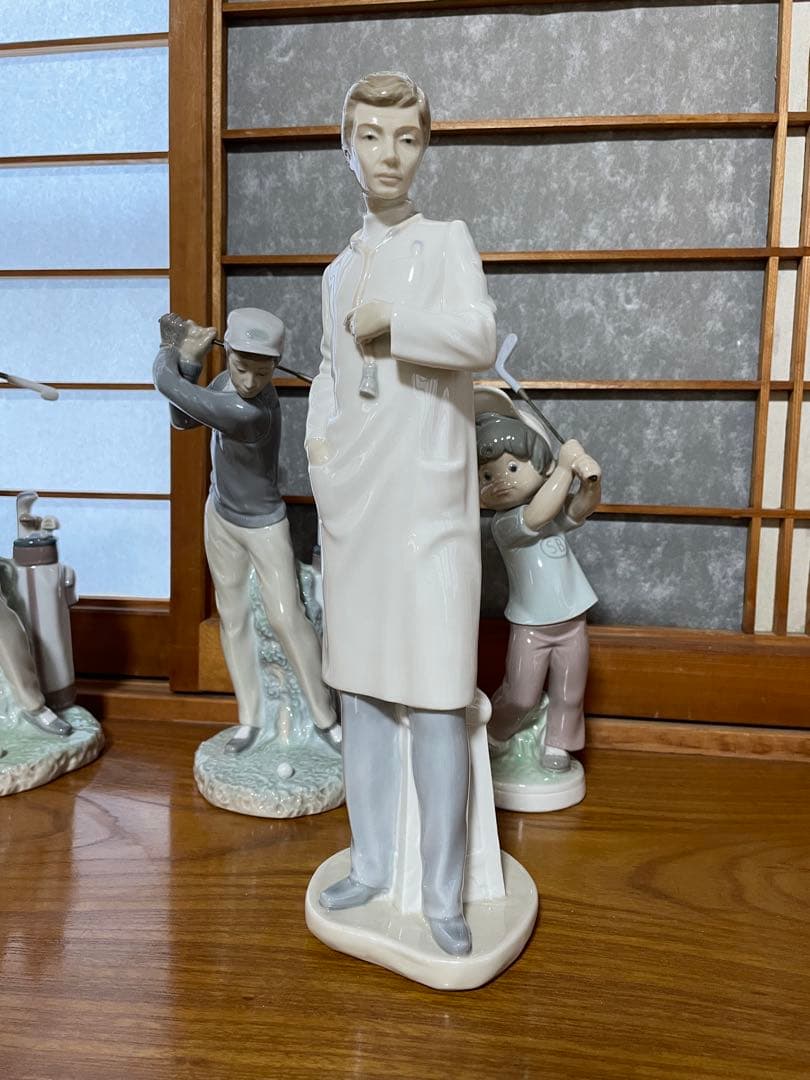 リヤドロの姉妹NAO スペイン製優秀なドクター 医者約30cm 贈り物最適