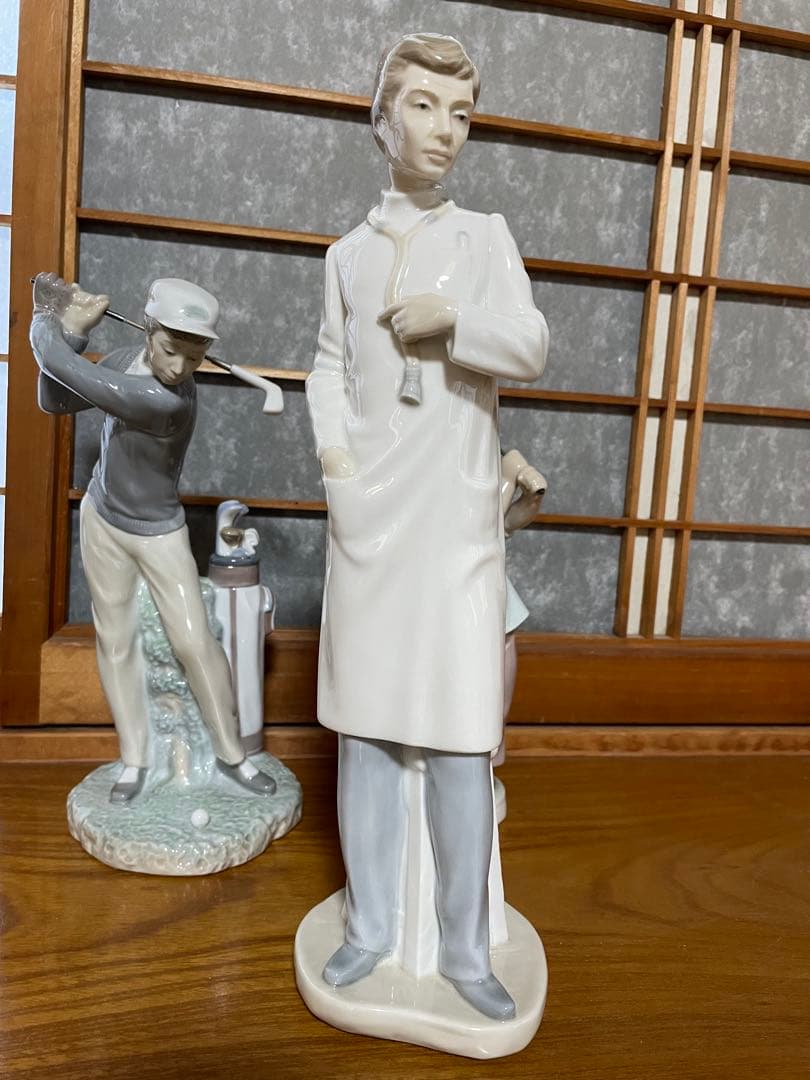 リヤドロの姉妹NAO スペイン製優秀なドクター 医者約30cm 贈り物最適