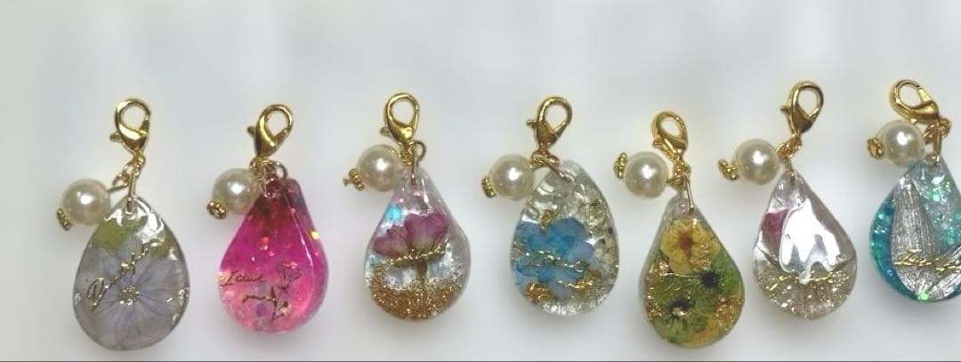 お花のクマちゃんキーホルダー＆雫チャーム♪