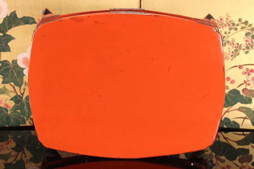 仏教美術 時代物　朱塗　真鍮金具飾付　春日卓　巾34.2㎝　BE787