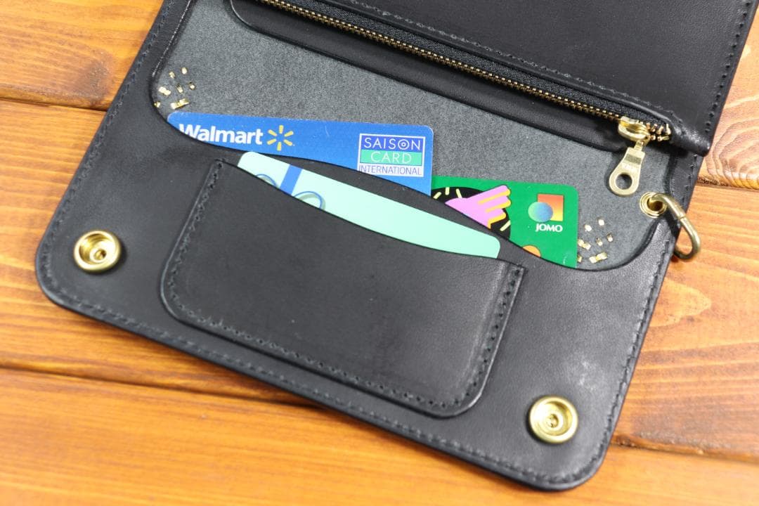 ☆フラワー　スタッズロングウォレット　☆