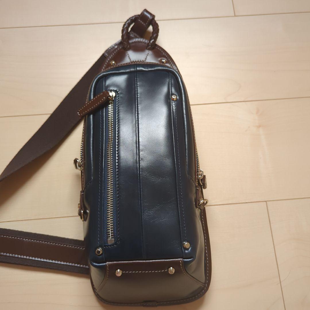 高級 ボディバック