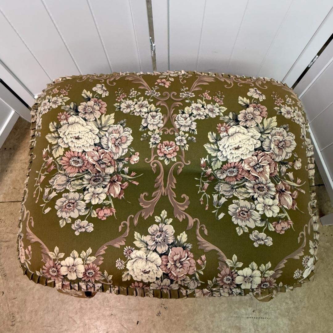 ★飛騨産業　キツツキマーク　スツール　オットマン　花柄