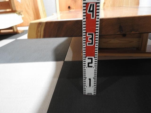 №45　秋田杉一枚板☆座卓☆厚板　6帖～8 帖☆巾広貴重品☆