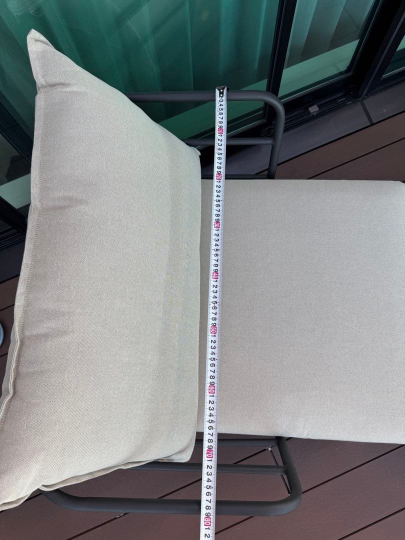 ガーデンファニチャーセット（椅子とテーブル）