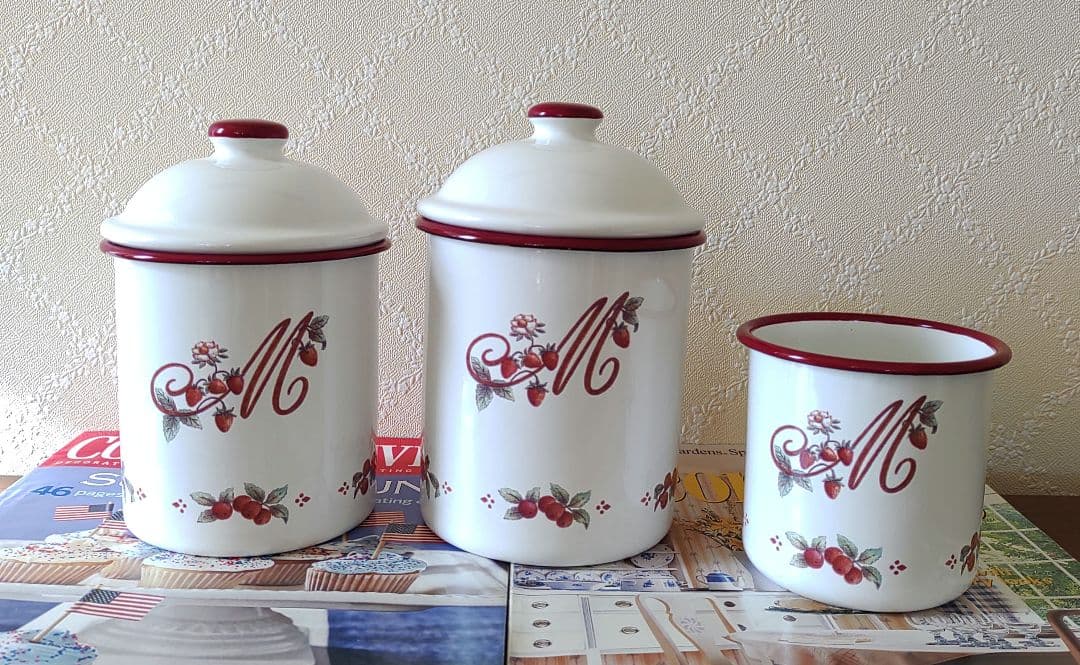 マニー　ロココ　ホーローキャニスター