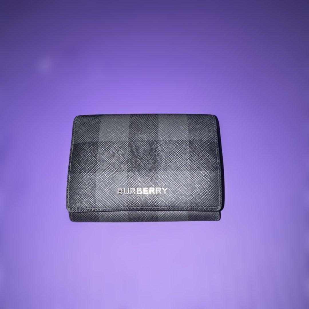 バーバリー三つ折りサイフ