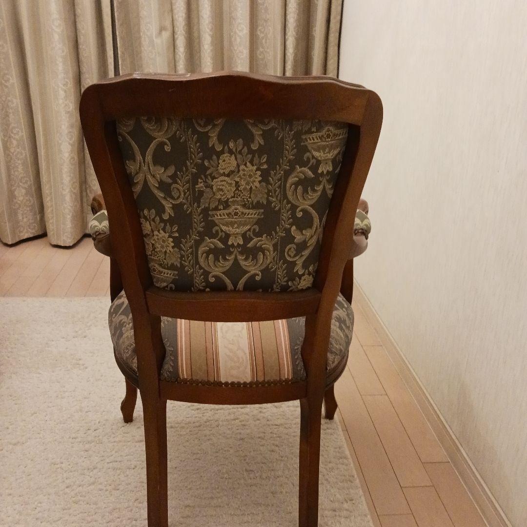 【引き取り限定】葉山家具クラシック木製テーブルと椅子３脚セット