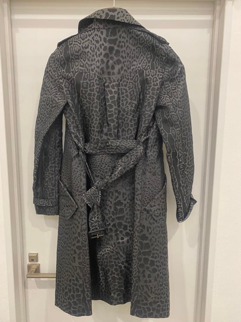 イブサンローランヒョウ柄トレンチコート