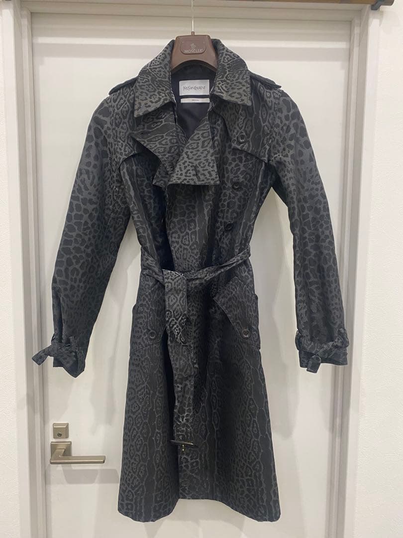 イブサンローランヒョウ柄トレンチコート