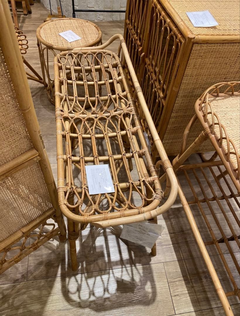 ラタンのスツール　飾り用　珍しい