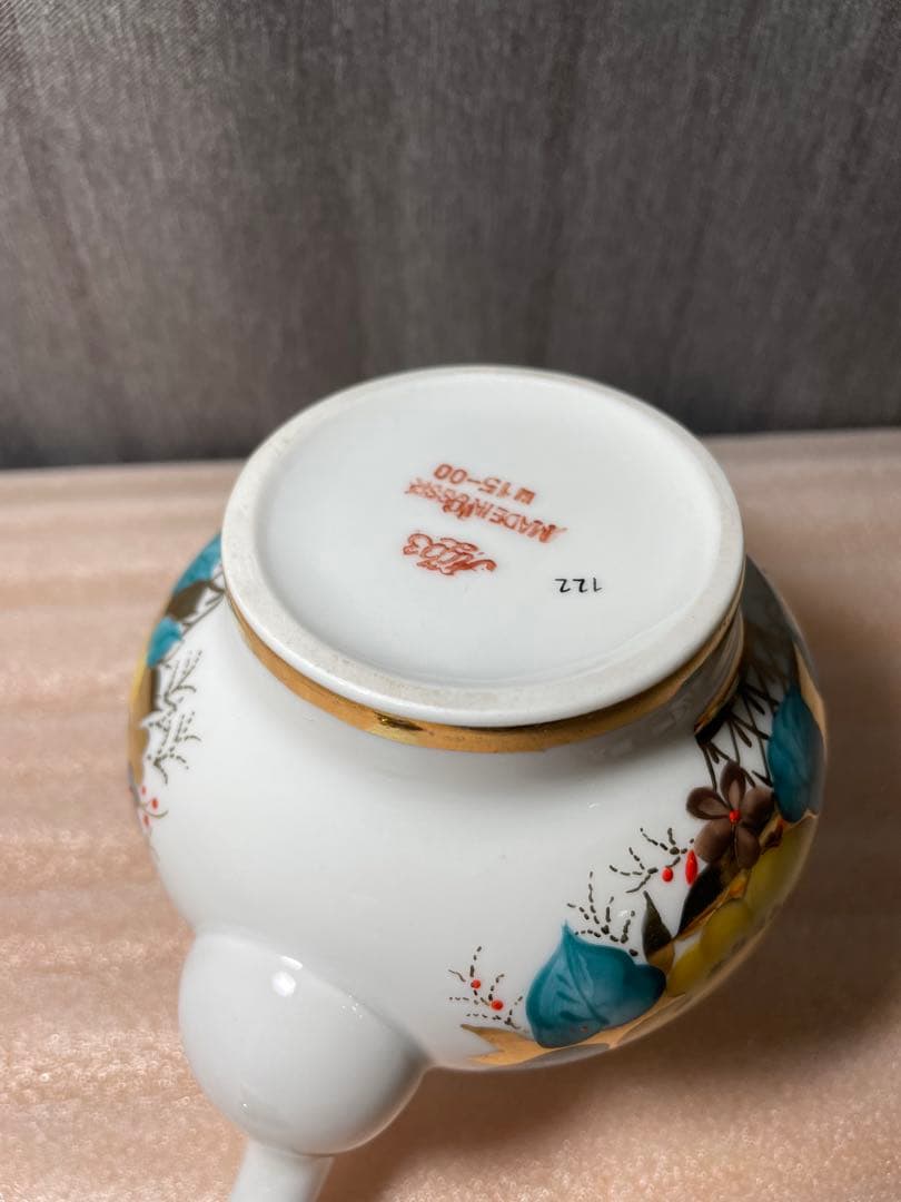 ポット　ロモノーソフ