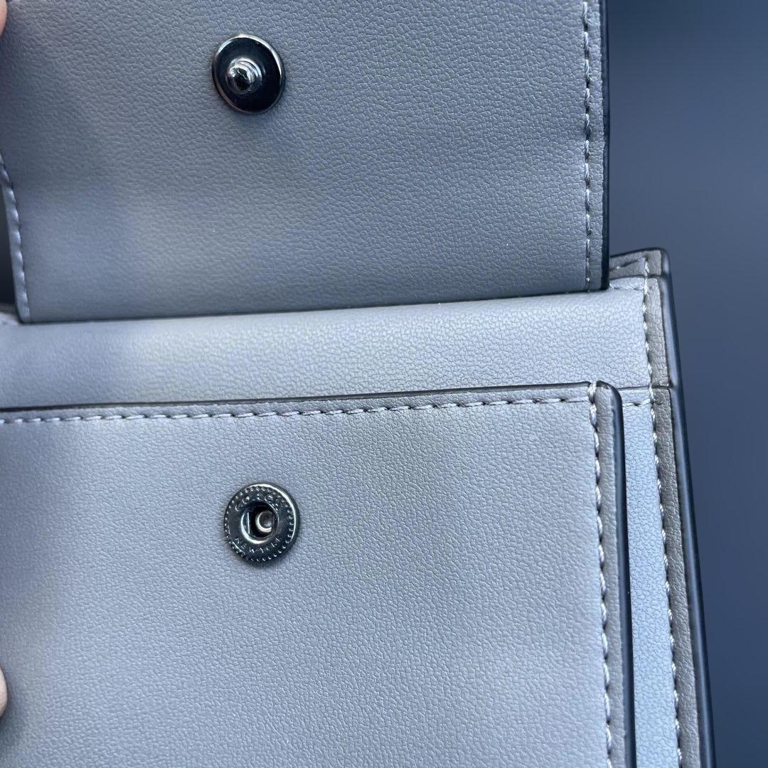 YUYA　　新品未使用　定価49,500円　COACH ライトグレー