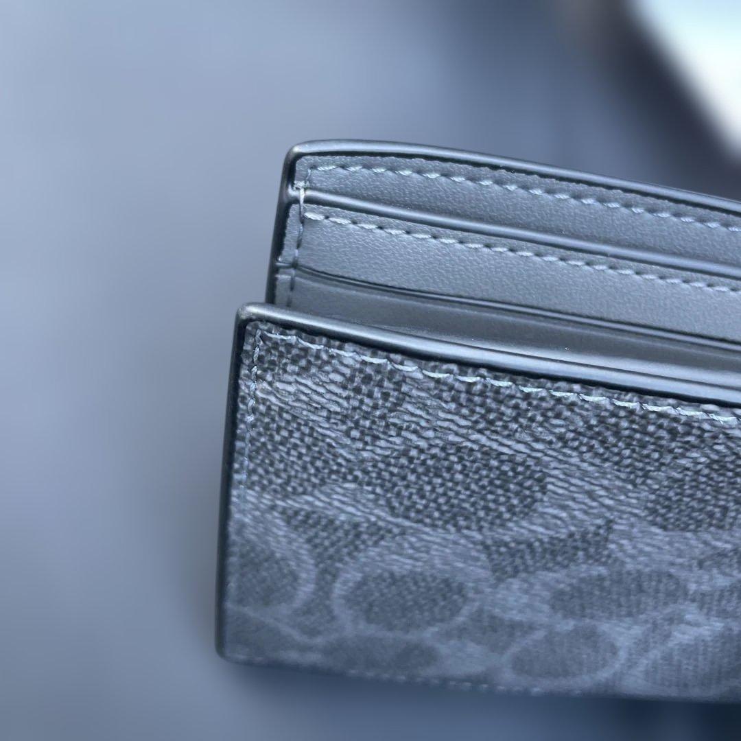 YUYA　　新品未使用　定価49,500円　COACH ライトグレー