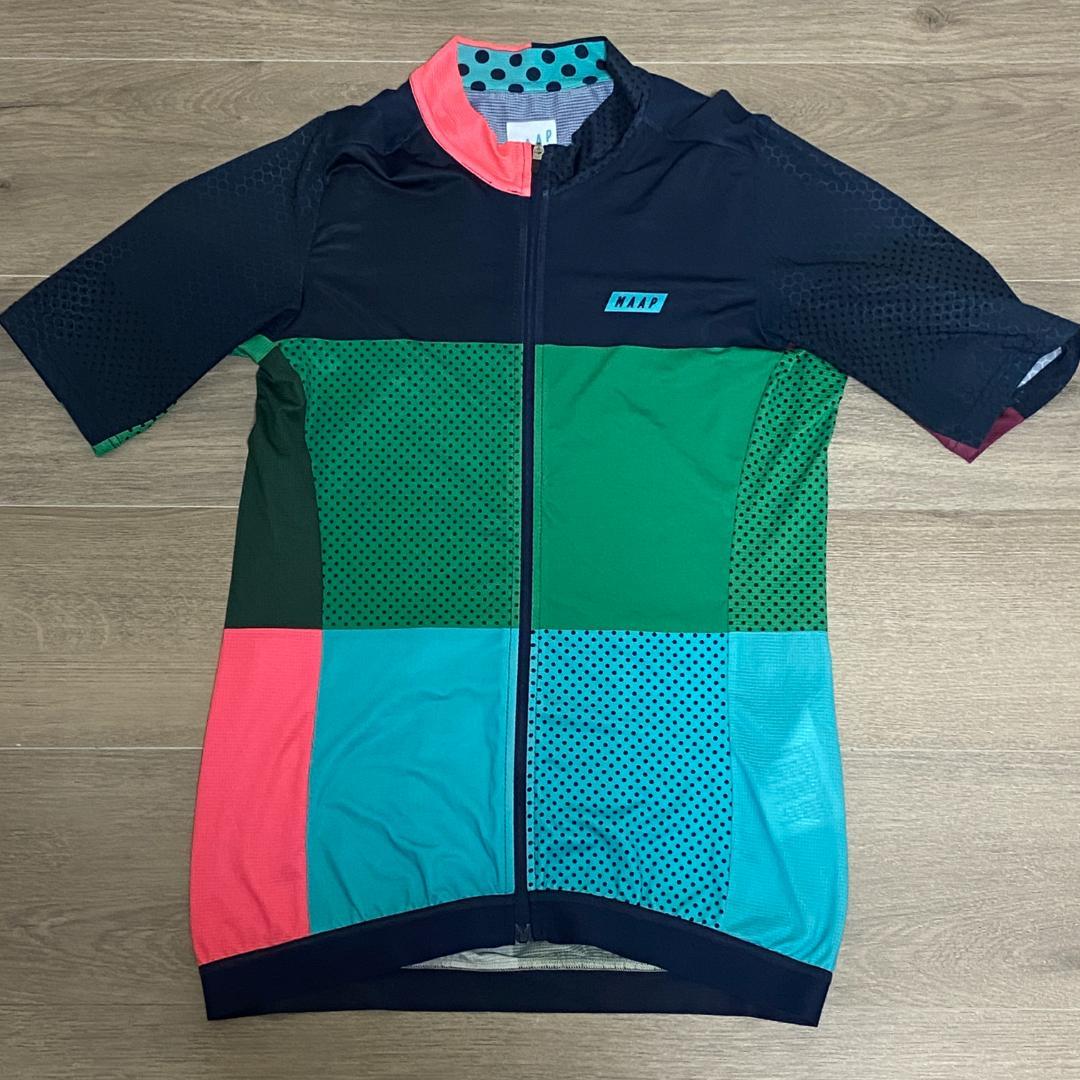 【美品】 サイクルジャージ M マルチカラー イタリア製