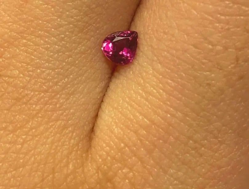 ルビー　ルース　0.362カラット　ビルマ産