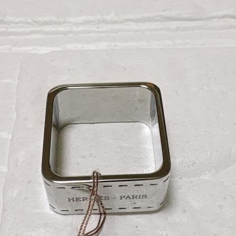 新品未使用HERMES ボルデュック スカーフリング シルバー 馬車柄 スクエア