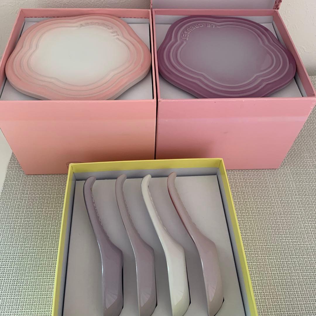 ルクルーゼ　スタッキングフラワーコンテナーズ&レンゲ3点セット♪