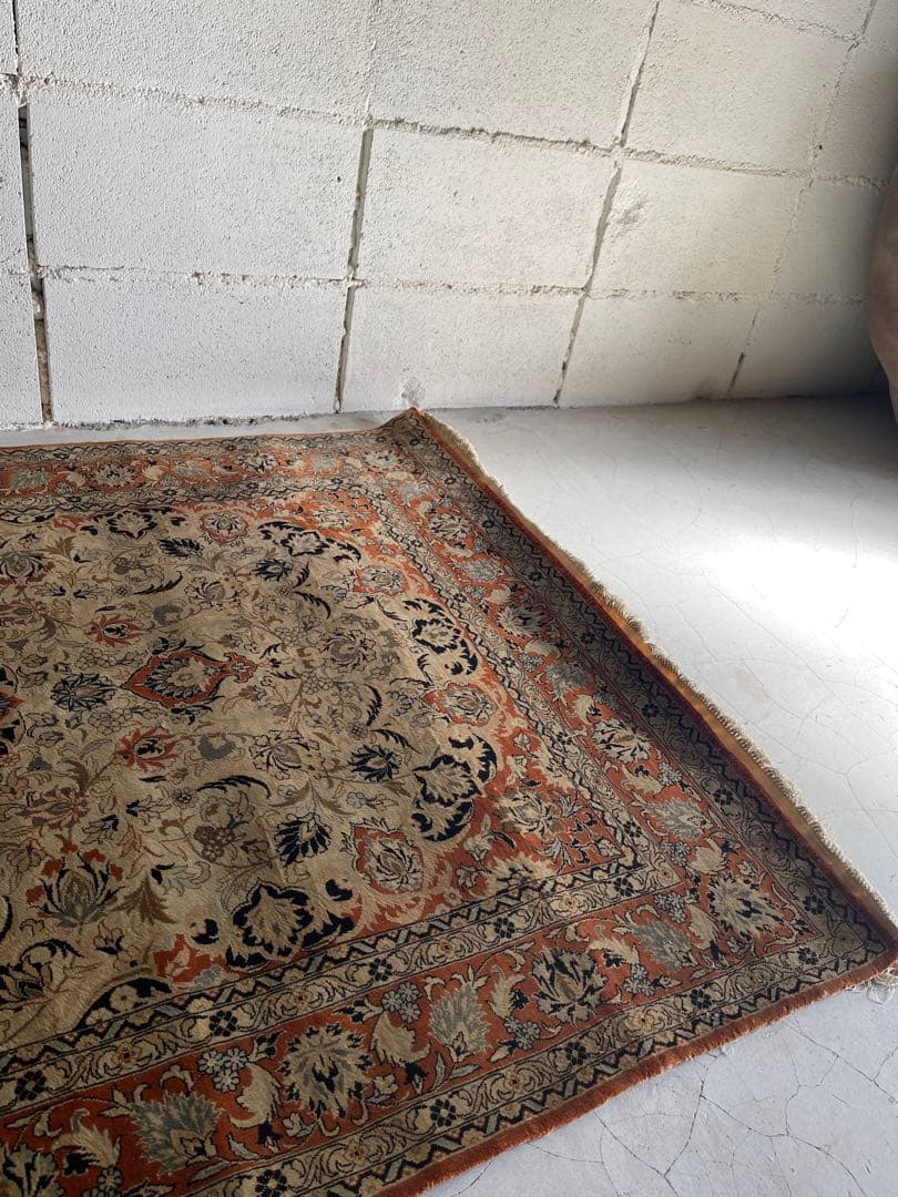 ペルシャ絨毯　シルク100% 94 × 153