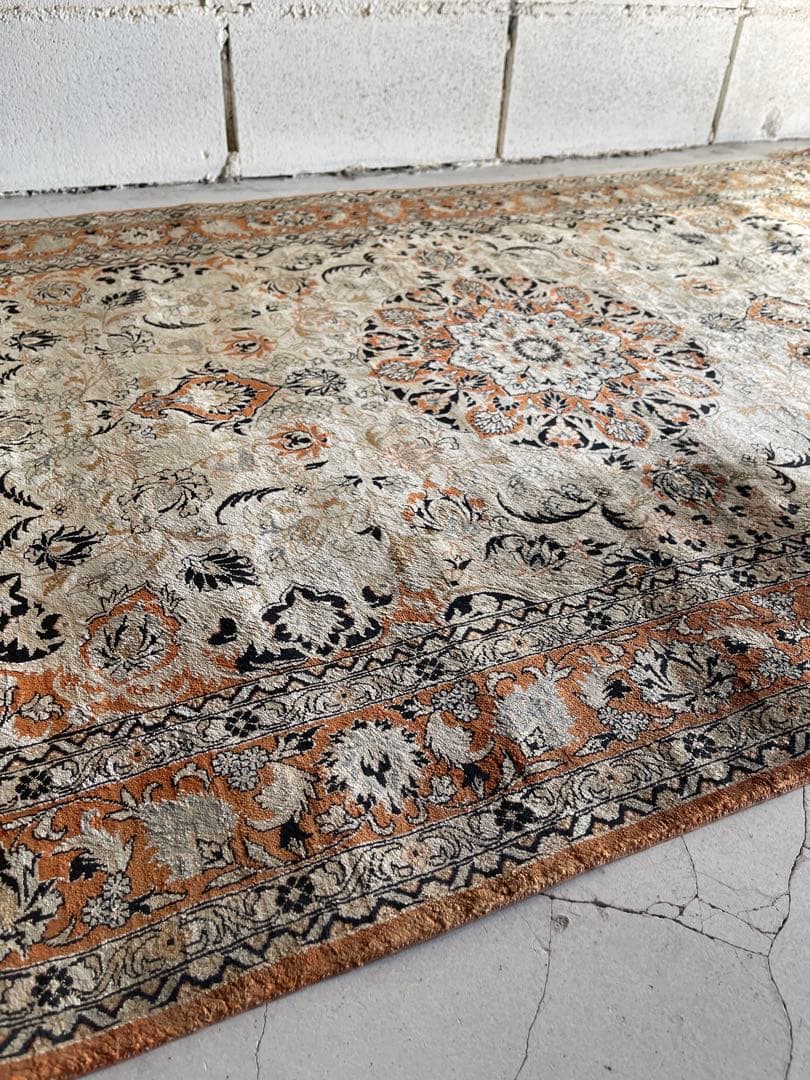 ペルシャ絨毯　シルク100% 94 × 153