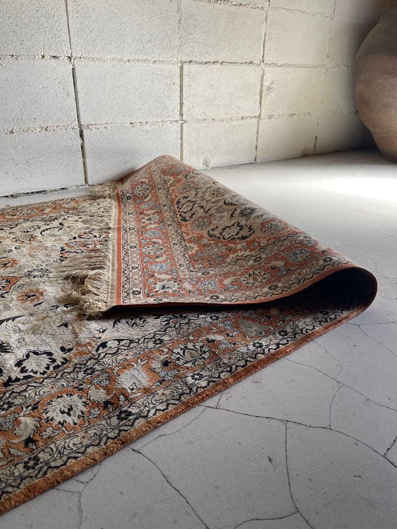 ペルシャ絨毯　シルク100% 94 × 153