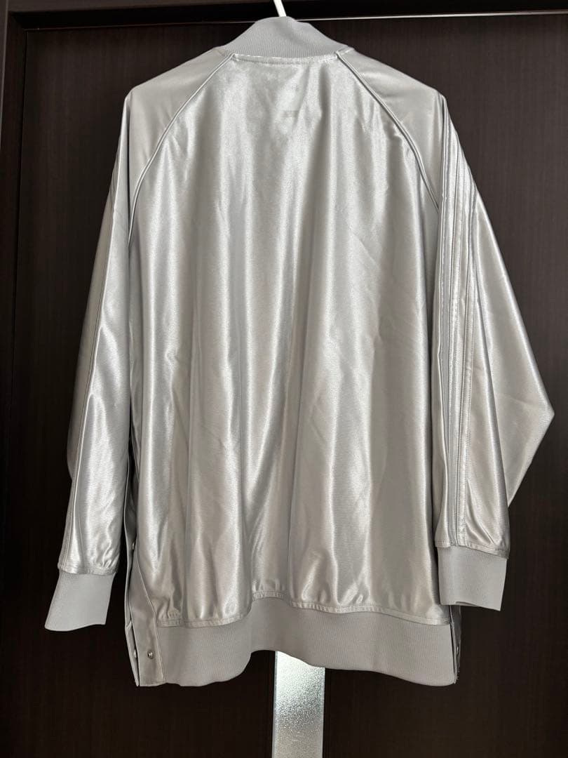 adidas プレミアム オリジナルス オーバーサイズ SSTトラックジャケット