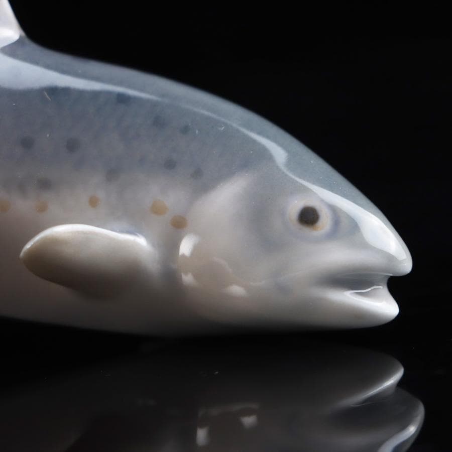 Y2905-5 ロイヤルコペンハーゲン フィギュリン ニジマス　ふ