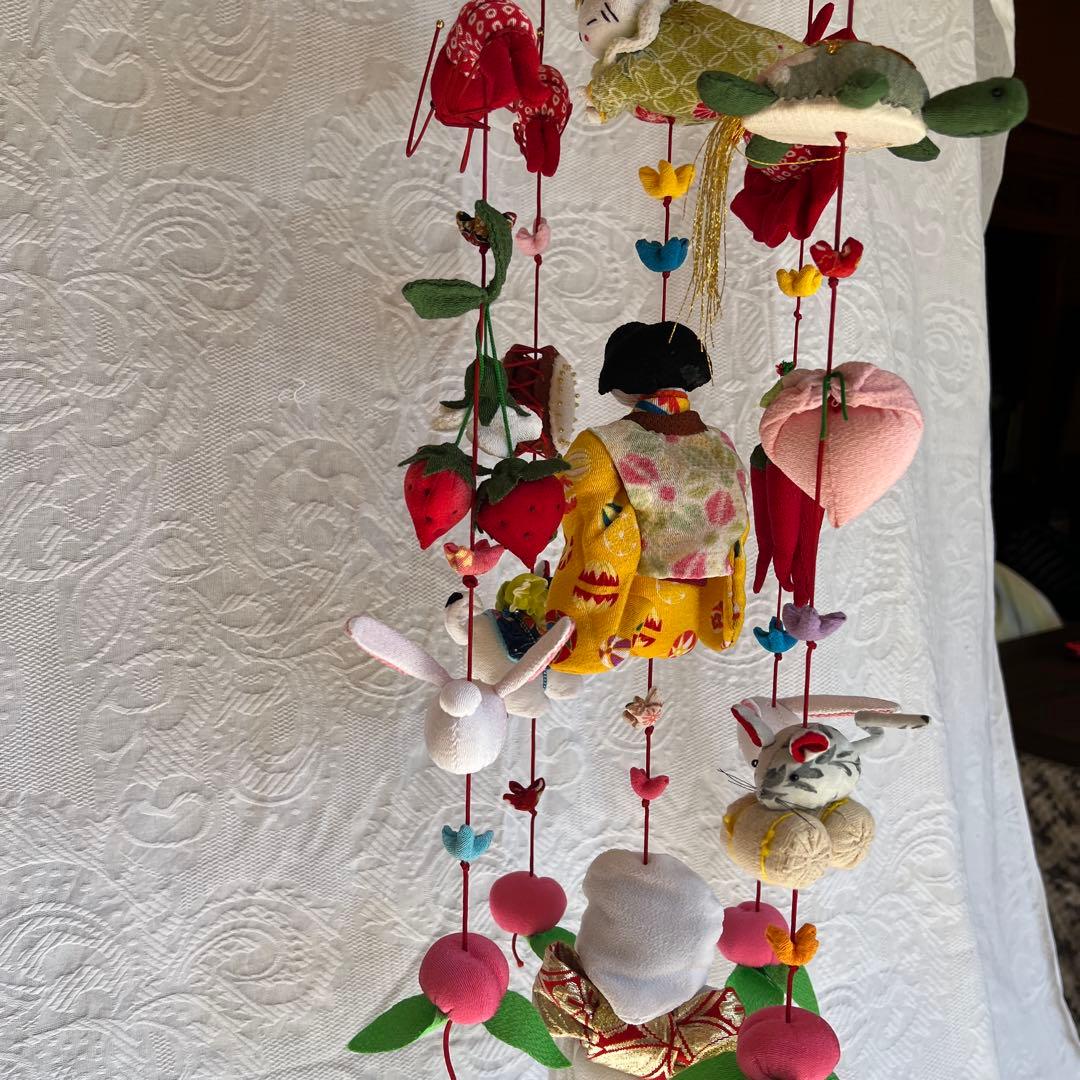 ちりめん吊るし飾り　　三月　（雛飾り）