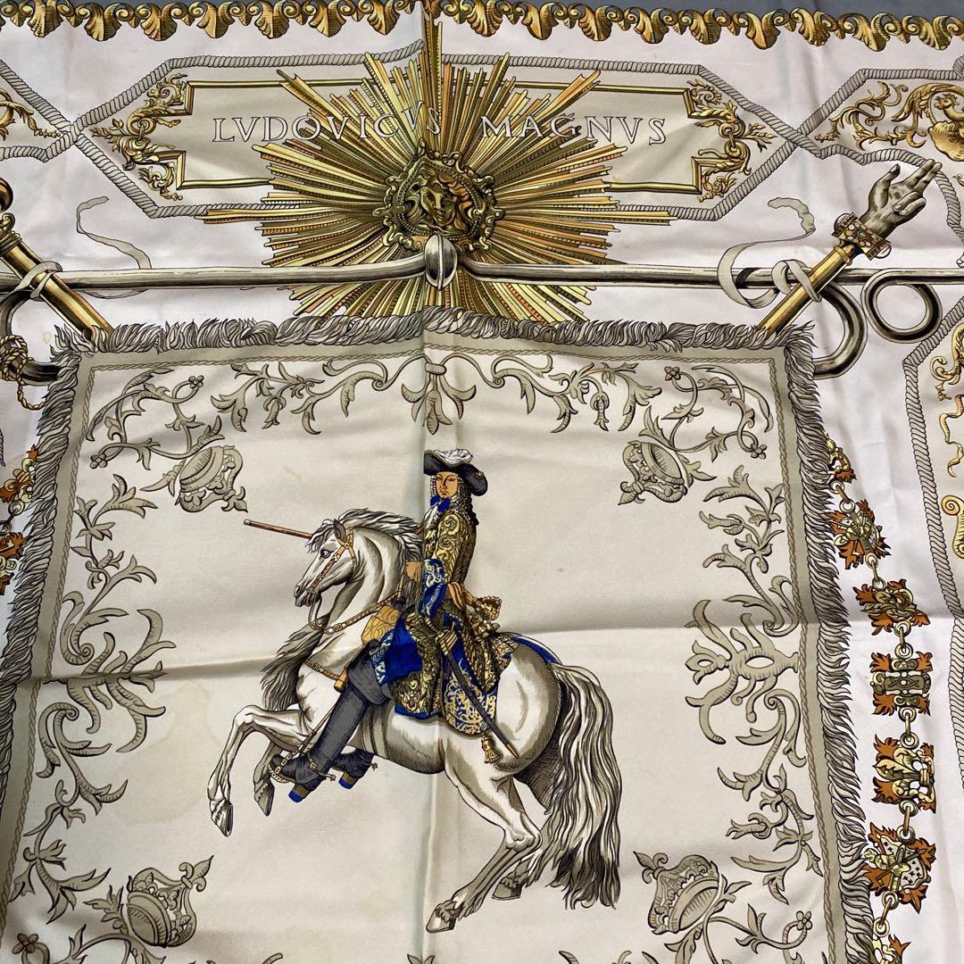 Hermès 騎士と馬 デザイン スカーフ