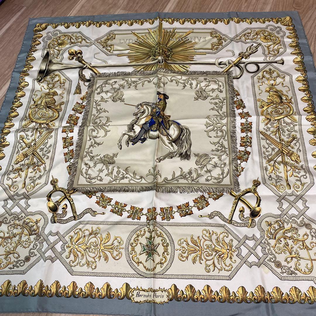 Hermès 騎士と馬 デザイン スカーフ