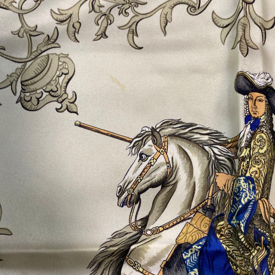 Hermès 騎士と馬 デザイン スカーフ