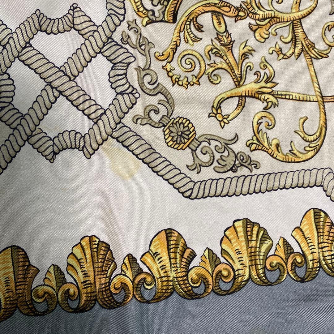 Hermès 騎士と馬 デザイン スカーフ