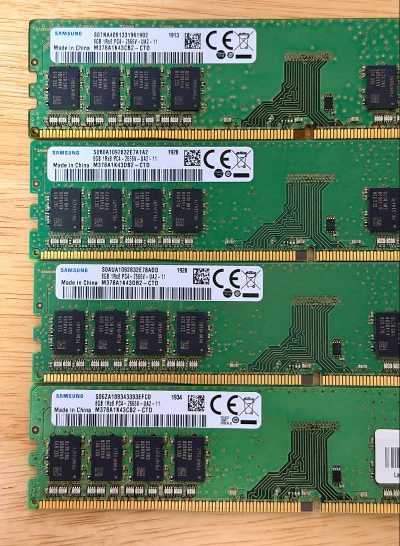 Samsung DDR4-2666V 8GB×4枚組 (計32GB)