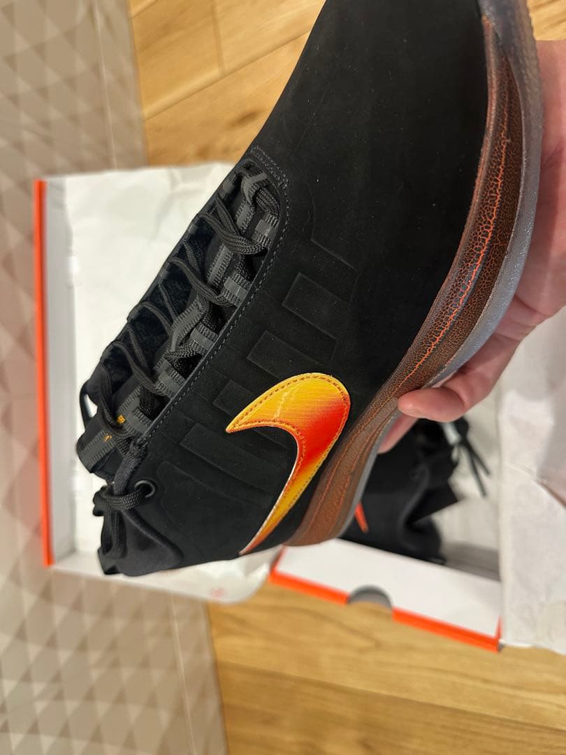 Nike Book 2 \"Rising\"出品1/31まで