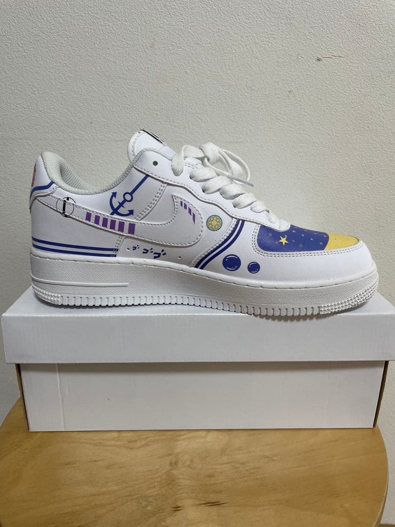 NIKEとジョジョと奇妙な冒険のコラボスニーカー