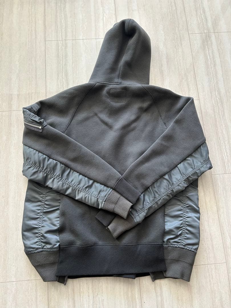 Sacai サカイ　フーディーMA1パーカー グレー