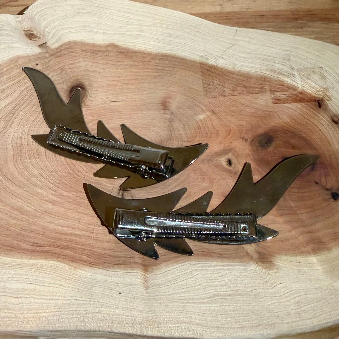 TOGA フェザーモチーフ ヘアピン