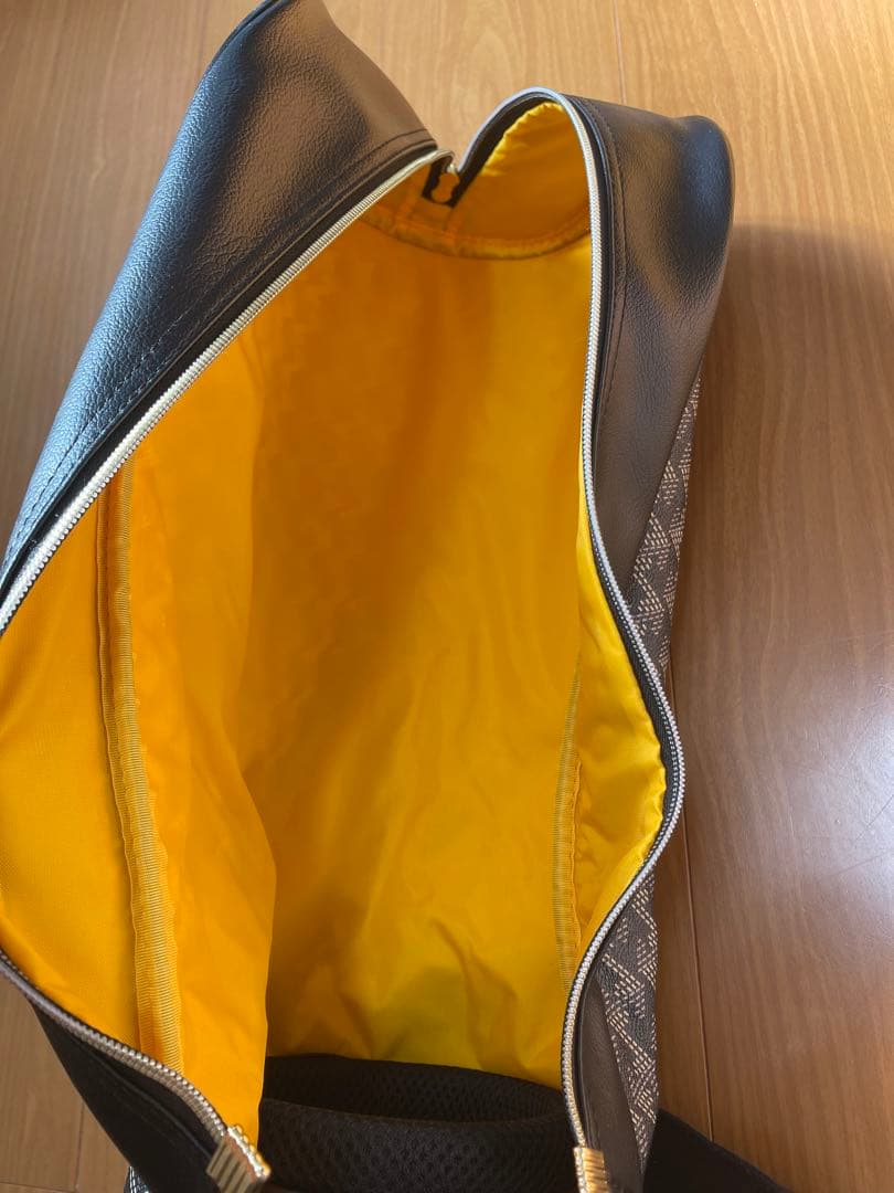 レザレクション ResurrectionアルデアNo.2 スタンドクラブケース