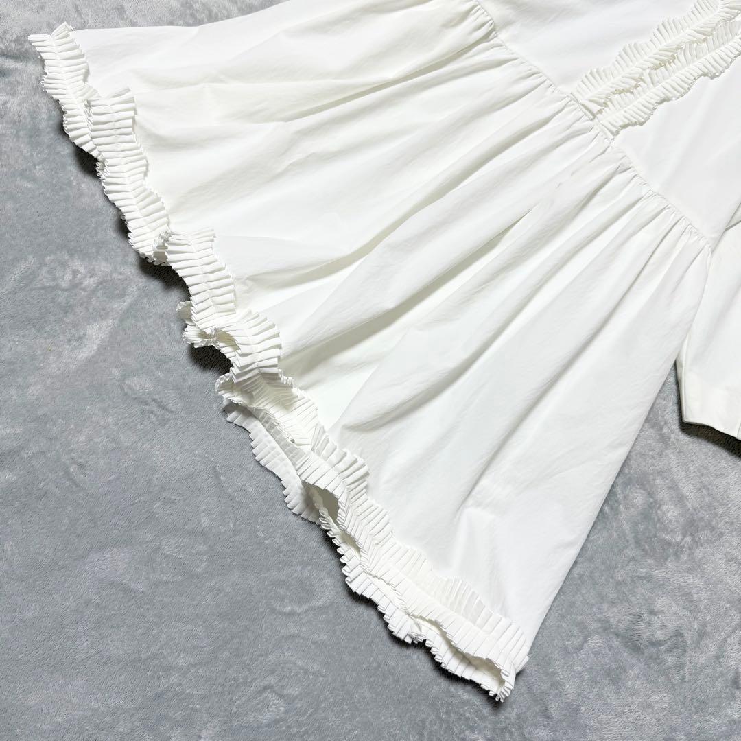 25ss ユナイテッドアローズタック フリルVネック ハーフスリーブ ブラウス