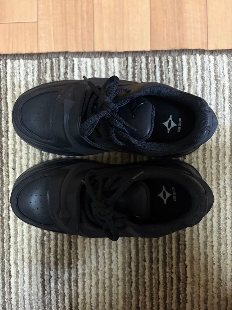 1807 スニーカー