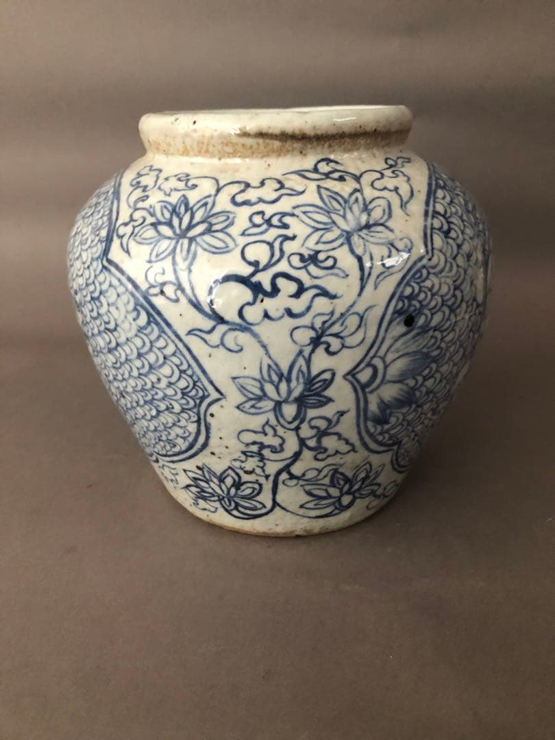 中国骨董古美術　青花人物文　壺　アンティーク