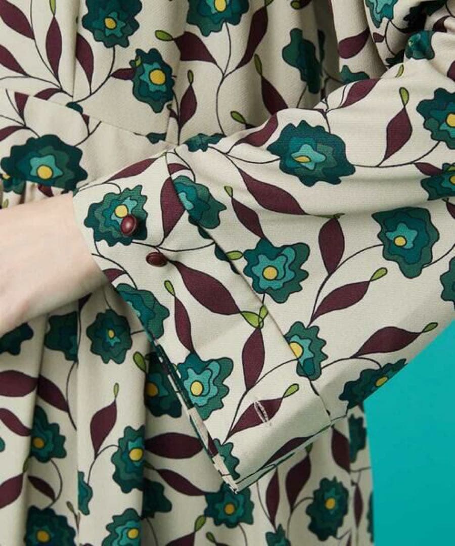 ホコモモラ＊一回着用のみ　花柄マキシ丈ワンピース