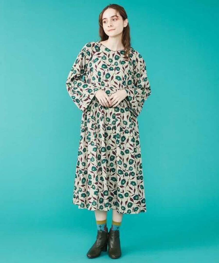 ホコモモラ＊一回着用のみ　花柄マキシ丈ワンピース