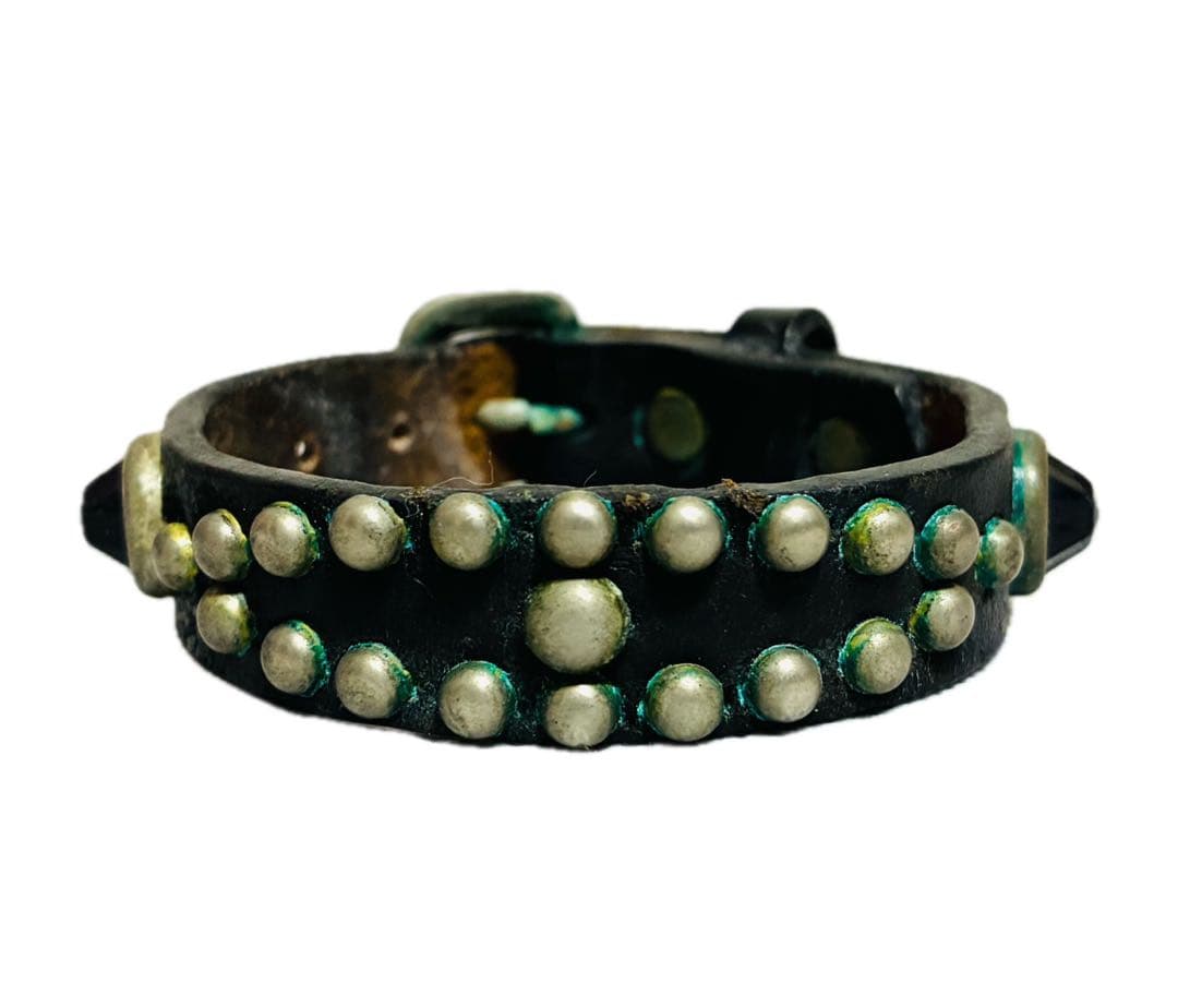 ウルフズヘッド　レザーブレスレット　レザーバングル　ブラック　スタッズ