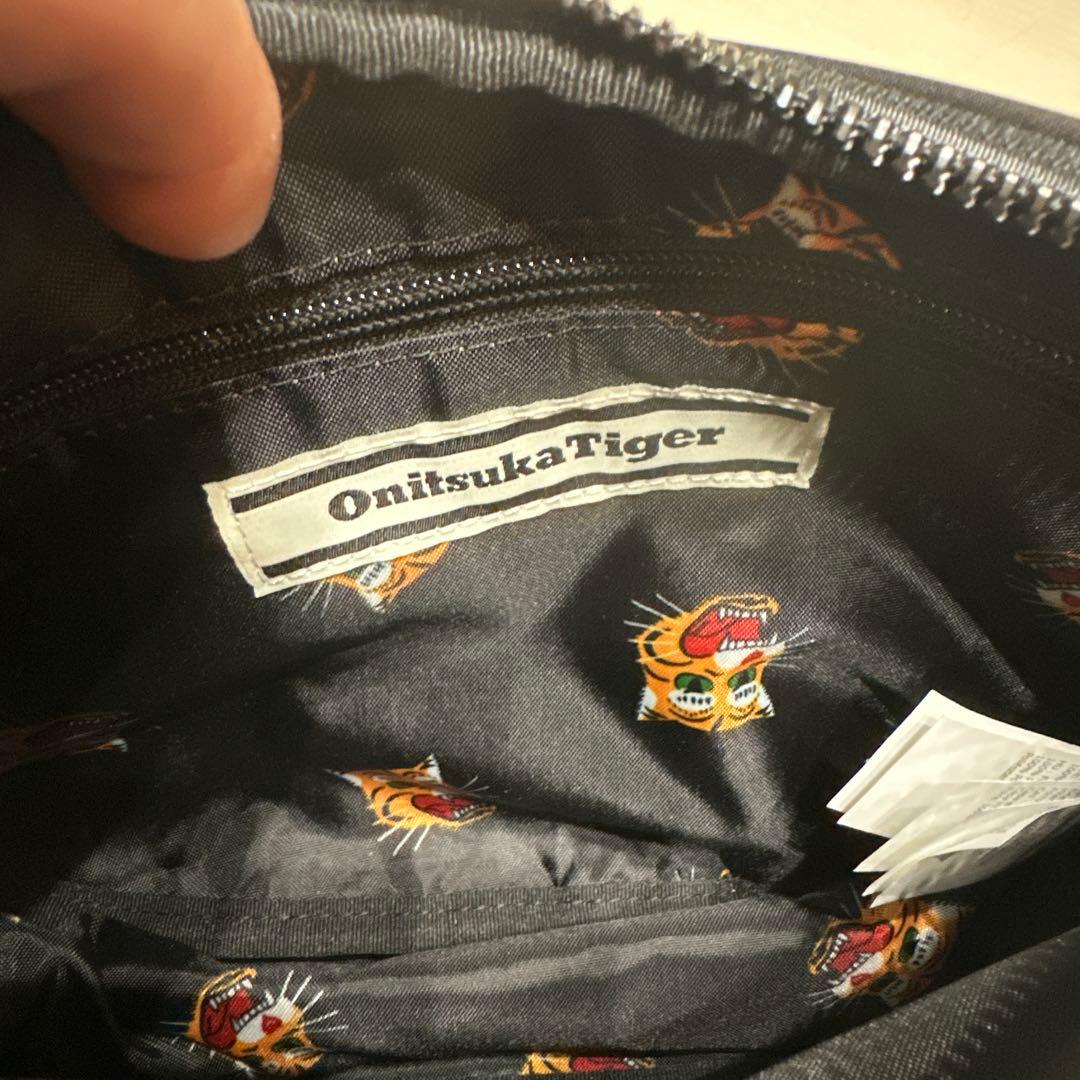 オニツカタイガーOnitsuka Tiger SMALLMESSENGERBAG
