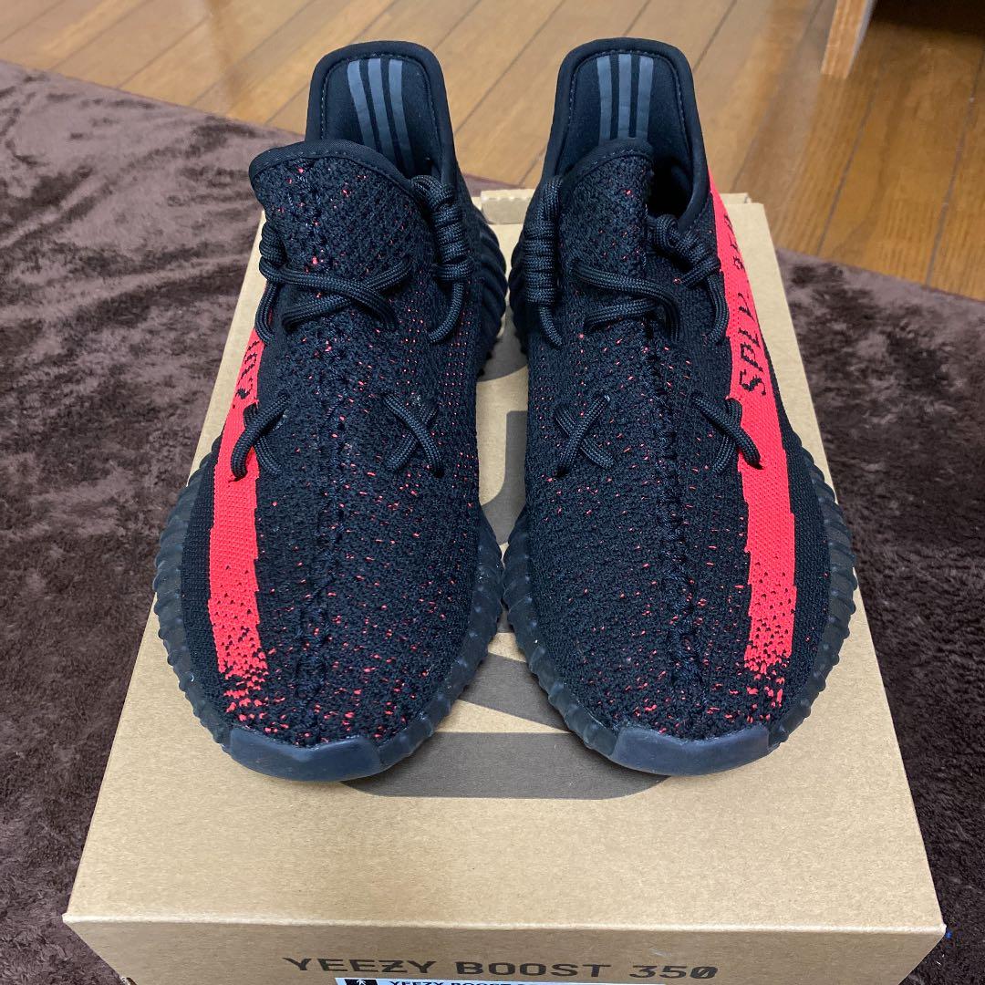 NIKE アディダス